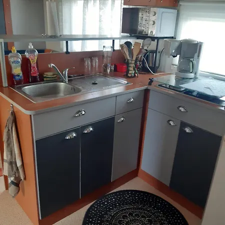 Campsite Joli Mobilhome *